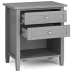 Comodino Norfolk - WyndenHall: Legno massello, 2 cassetti, vano a giorno