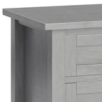 Comodino Norfolk - WyndenHall: Legno massello, 2 cassetti, vano a giorno