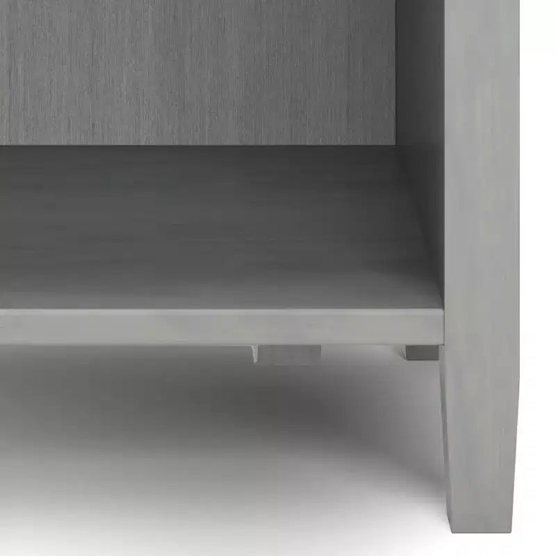 Comodino Norfolk - WyndenHall: Legno massello, 2 cassetti, vano a giorno