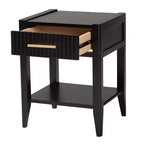 Comodino Baxton Studio Primrose in legno scanalato a 6 cassetti