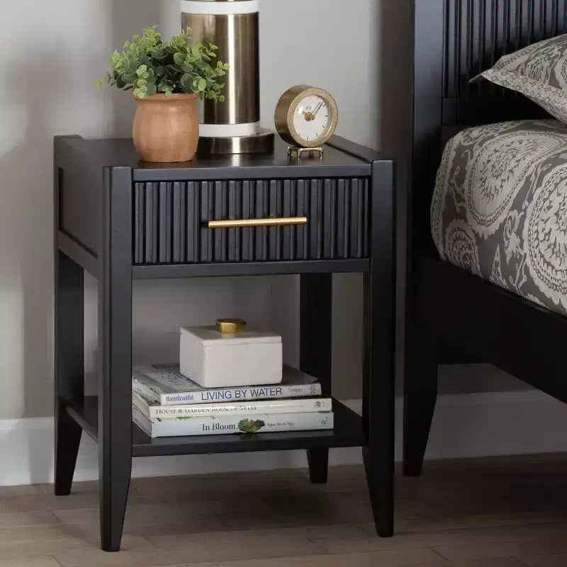 Comodino Baxton Studio Primrose in legno scanalato a 6 cassetti