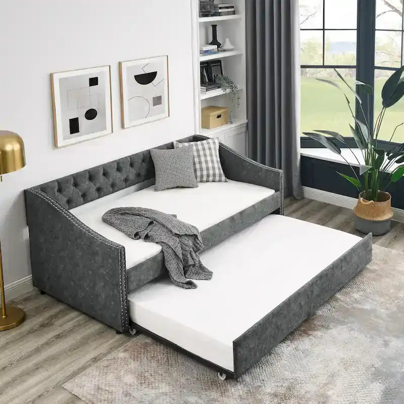 Daybed Imbottito Singolo con Letto Estraibile, Schienale Trapuntato a Bottone e Braccioli a Onda con Borchie – Grigio / Beige, Posti Letto 1–2