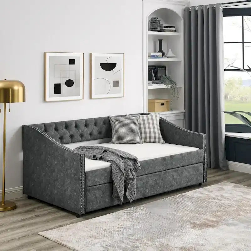 Daybed Imbottito Singolo con Letto Estraibile, Schienale Trapuntato a Bottone e Braccioli a Onda con Borchie – Grigio / Beige, Posti Letto 1–2